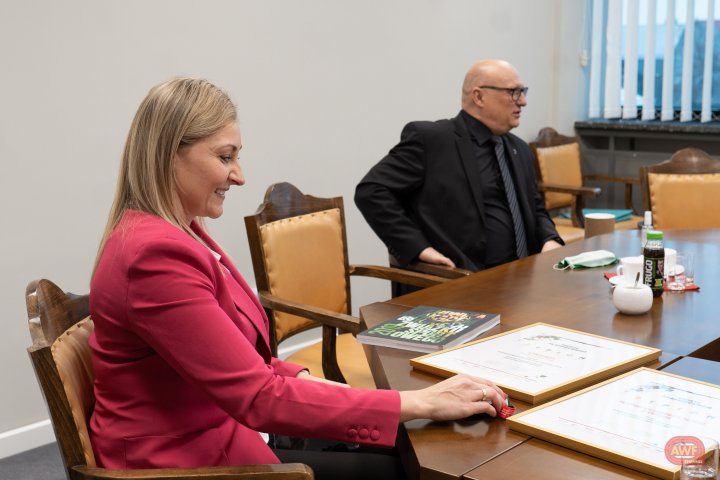 statuetka-amp-2021-46